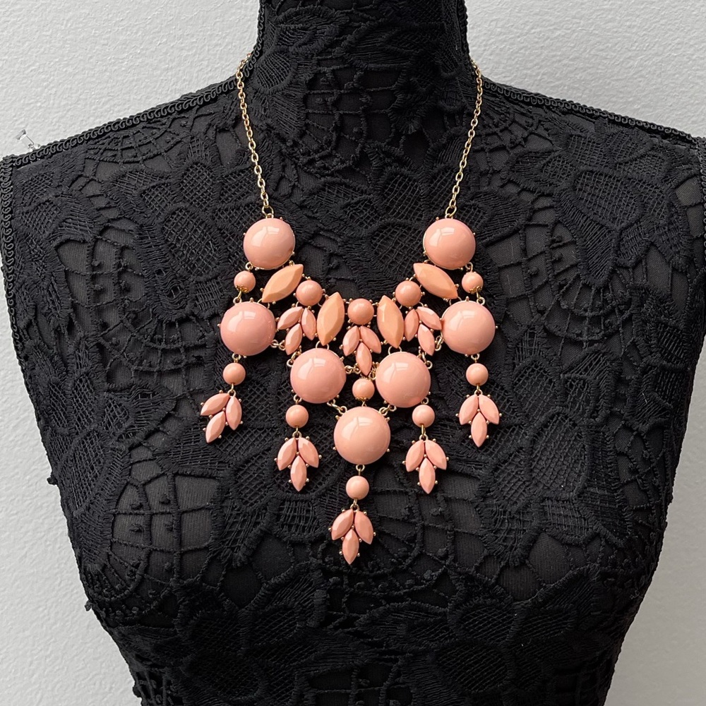 Laila Rowe peach light orange statement necklace